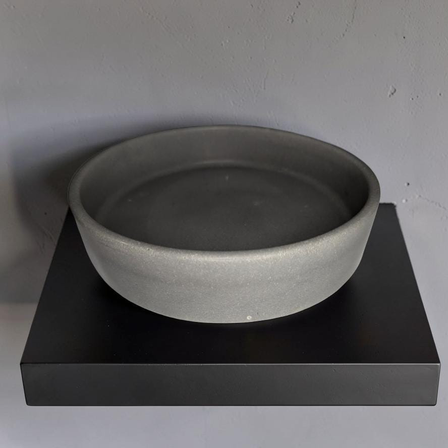 Concrete Shallow Bowl – Minimalist &amp; Multi-Purpose