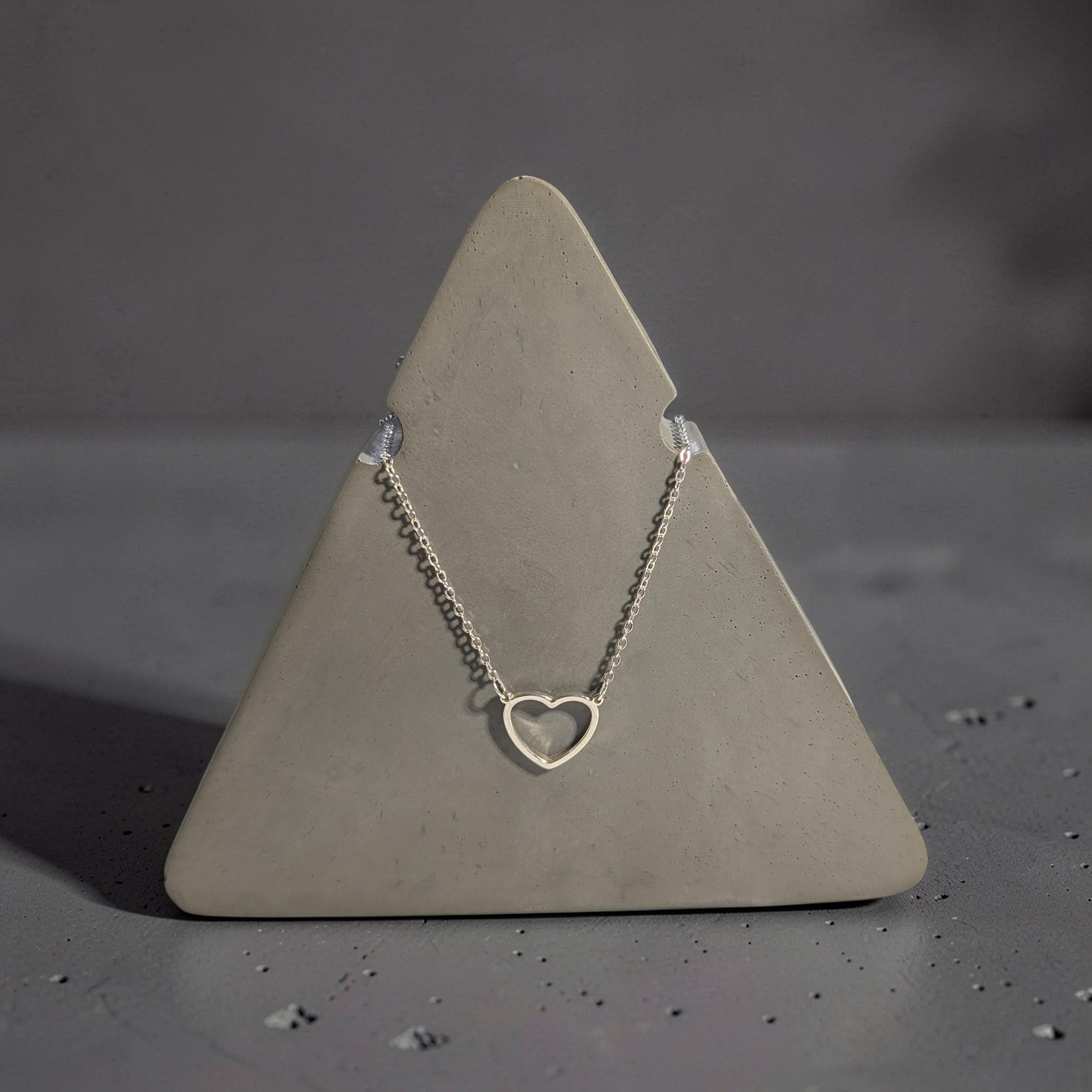 Concrete Necklace Display Stand - Minimalist Triangle Jewelry Holder, Geometric Pendant Display, Industrial Vanity Organizer