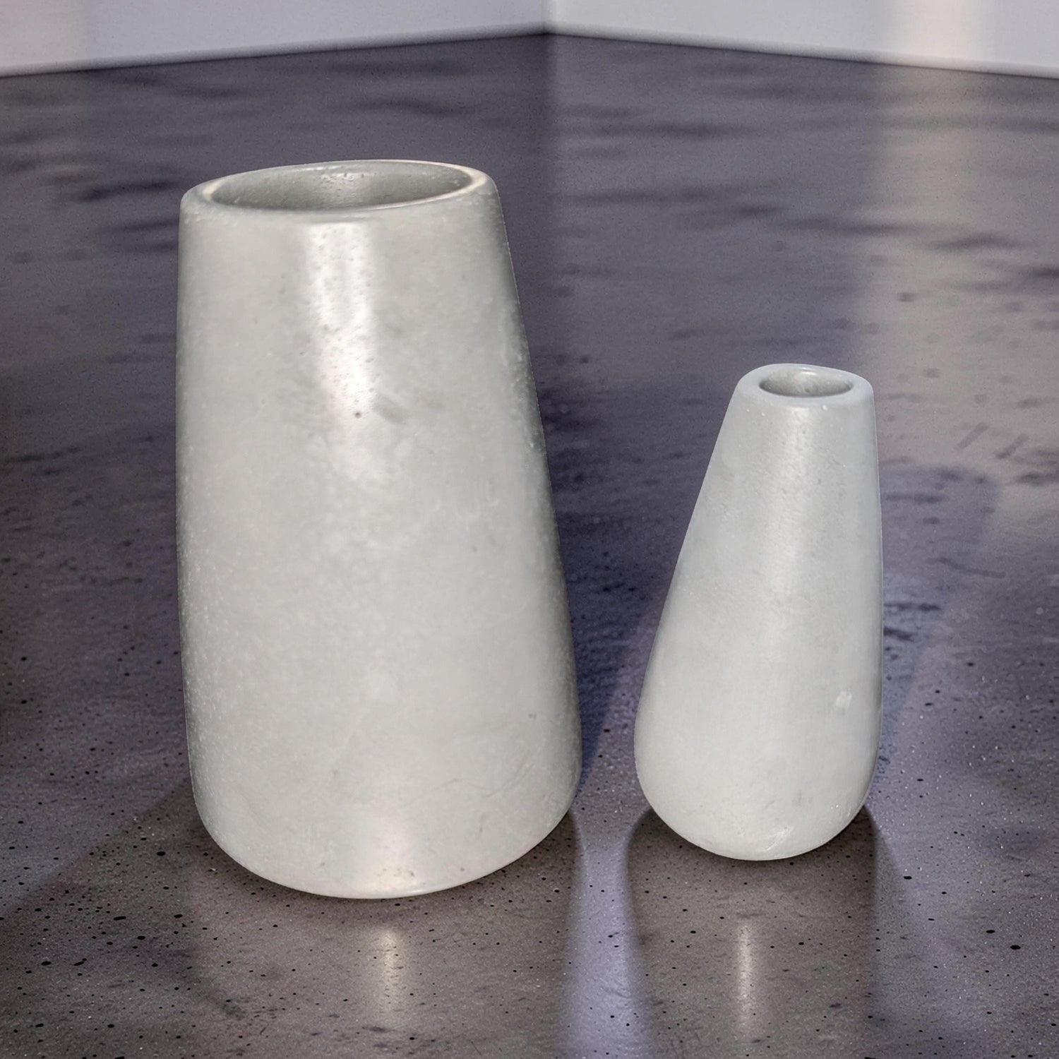 Large Concrete Vase, Minimalist Grey Flower Pot, Industrial Modern Home Decor, Brutalist Ceramic Alternative, Hand Poured Shelf Accent Vase