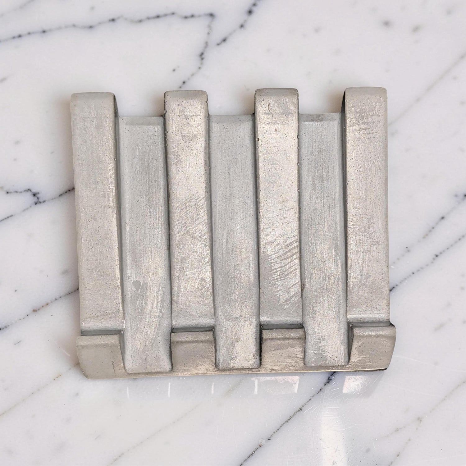 Concrete Waterfall Soap Dish | Self Draining Soap Holder for Bathroom and Kitchen Shower | Plain Concrete Modern Soap Saver Dish