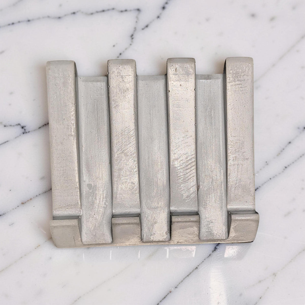 Concrete Waterfall Soap Dish | Self Draining Soap Holder for Bathroom and Kitchen Shower | Plain Concrete Modern Soap Saver Dish