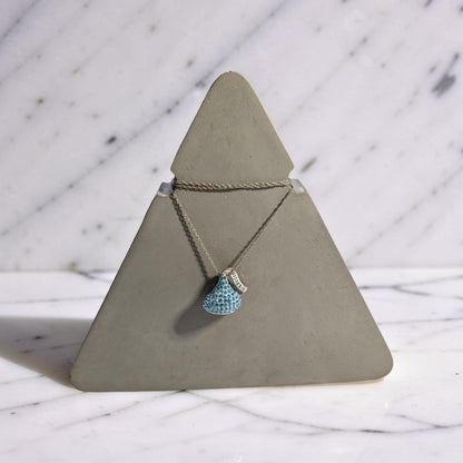 Concrete Necklace Display Stand - Minimalist Triangle Jewelry Holder, Geometric Pendant Display, Industrial Vanity Organizer