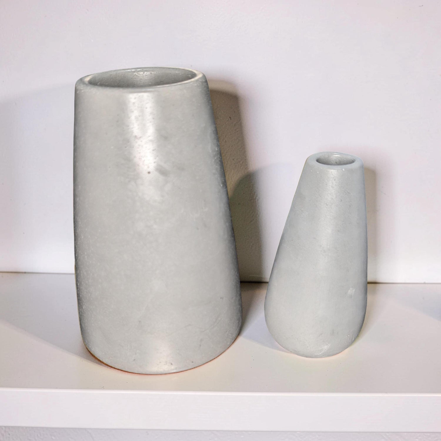 Large Concrete Vase, Minimalist Grey Flower Pot, Industrial Modern Home Decor, Brutalist Ceramic Alternative, Hand Poured Shelf Accent Vase