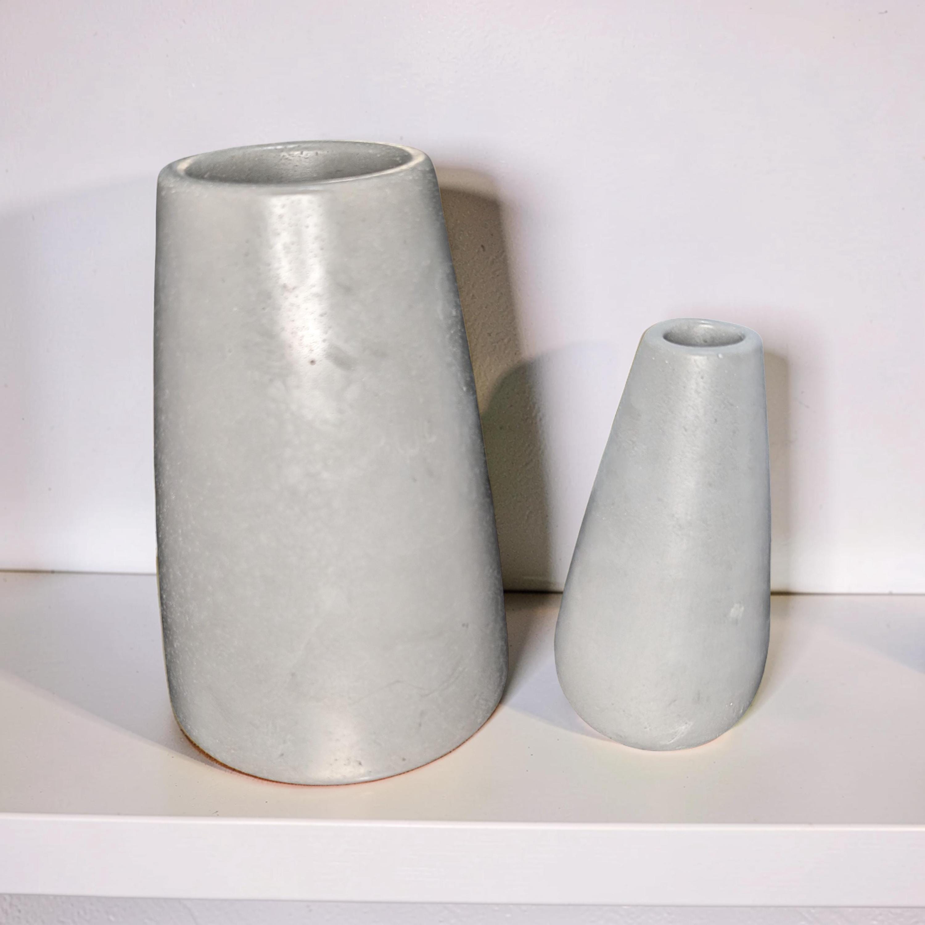 Large Concrete Vase, Minimalist Grey Flower Pot, Industrial Modern Home Decor, Brutalist Ceramic Alternative, Hand Poured Shelf Accent Vase