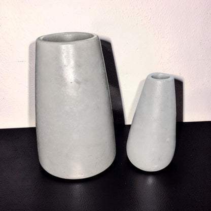 Large Concrete Vase, Minimalist Grey Flower Pot, Industrial Modern Home Decor, Brutalist Ceramic Alternative, Hand Poured Shelf Accent Vase