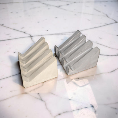 Concrete Waterfall Soap Dish | Self Draining Soap Holder for Bathroom and Kitchen Shower | Plain Concrete Modern Soap Saver Dish