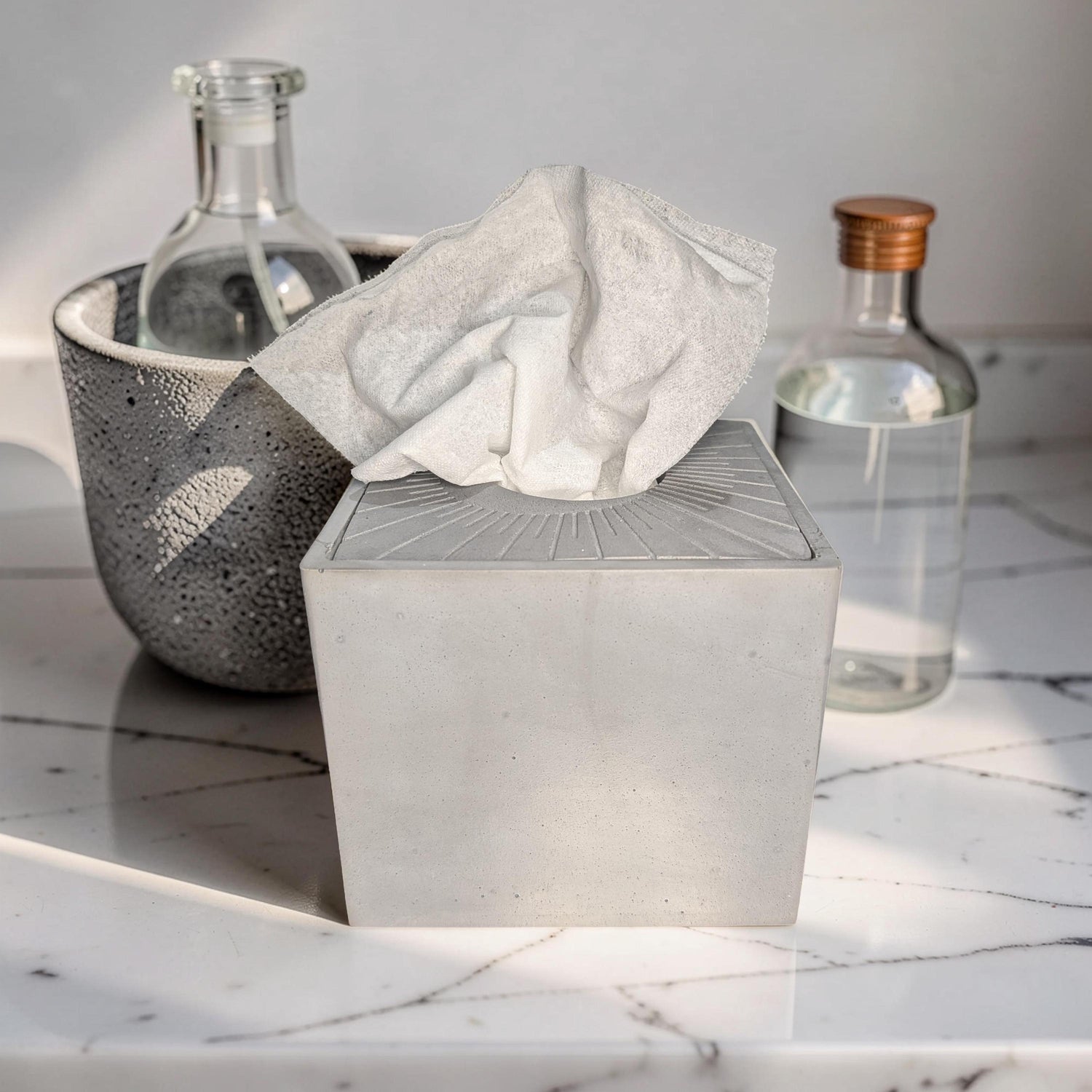Modern Concrete Tissue Holder, Minimalist Square Sunburst Tissue Box with Lid, Industrial Bathroom Decor, Handcrafted Concrete Container