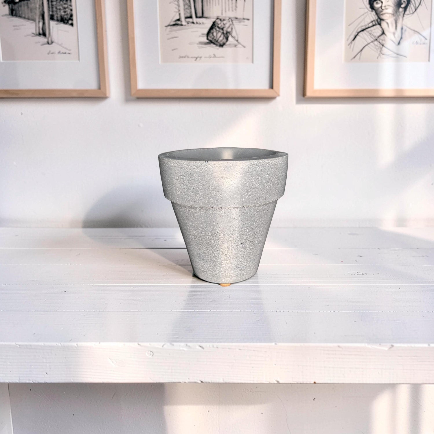 3.7&amp;quot; Concrete Succulent Planter, Small Modern Plant Pot with Drainage Option, Minimalist Indoor Flower Pot, 3.6&amp;quot; Tall Cement Pot