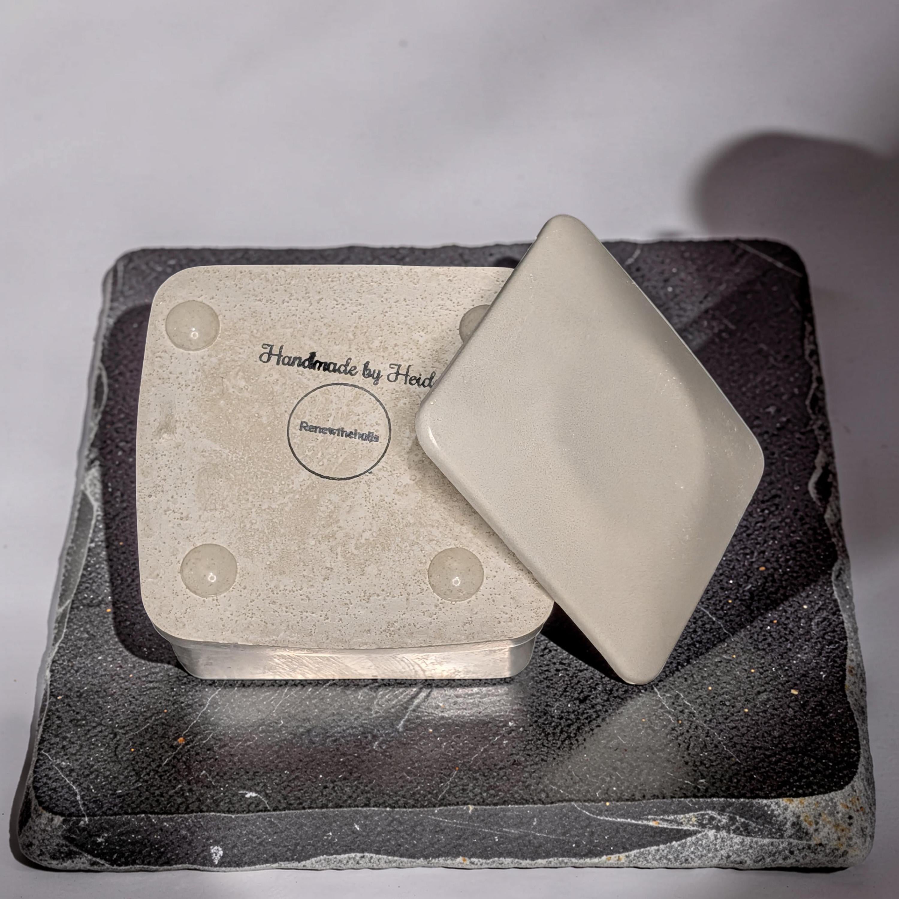 Concrete Jewelry Box with Lid, 3.15&amp;quot; Minimalist Trinket Box, Modern Square Cement Catchall, Ring Dish &amp; Keepsake Container, Desk Organizer