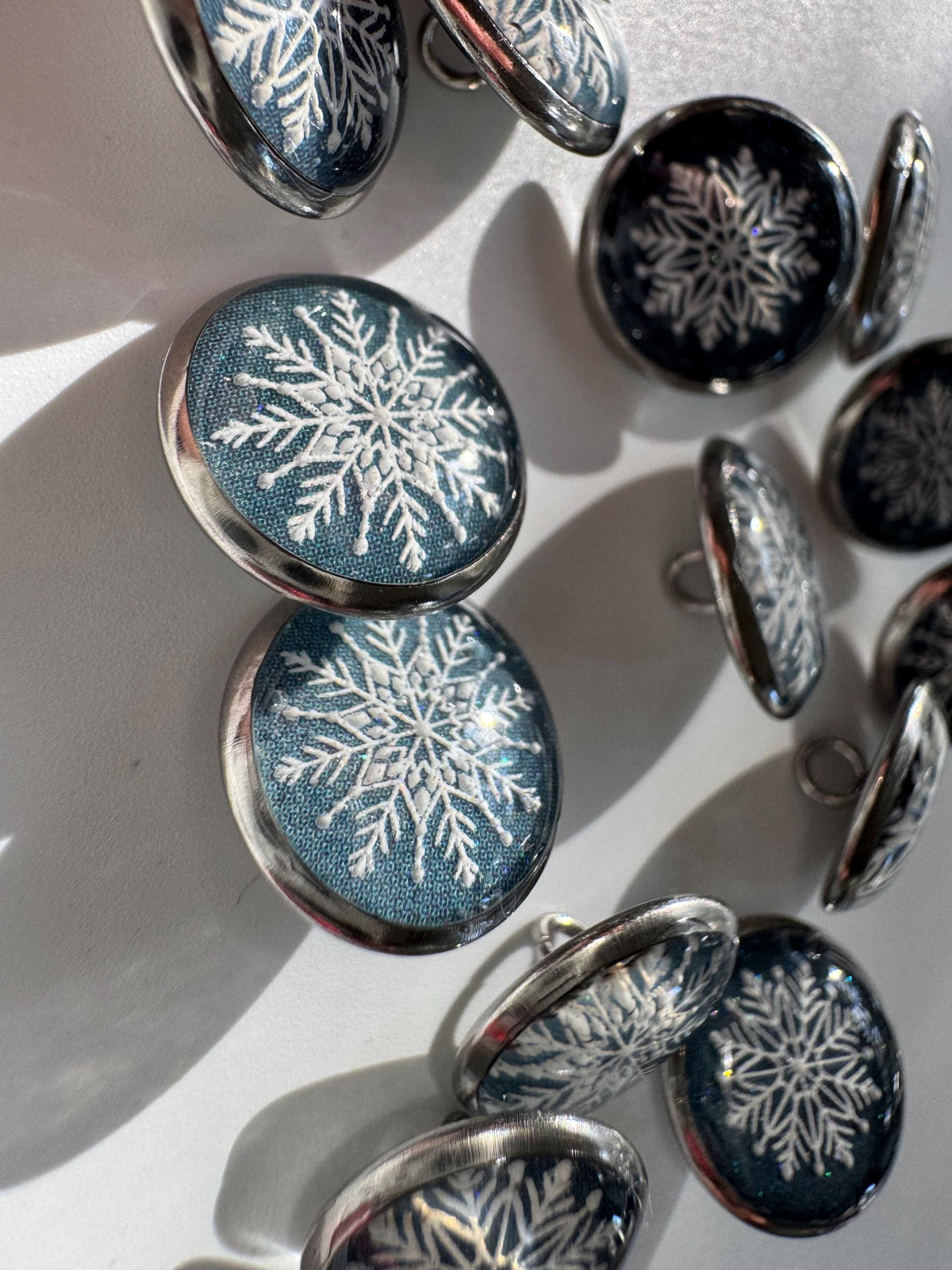 Small Round Buttons - Lace Snowflakes  - 12mm / 1/2 inch