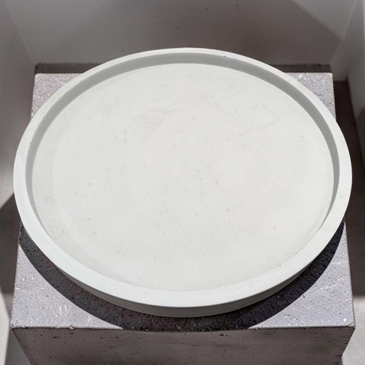 Large 15.5 Inch Concrete Round Tray, Modern Light Gray Decorative Centerpiece, Minimalist Coffee Table Catchall, Cement Vanity Tray