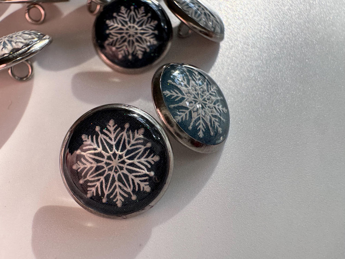 Small Round Buttons - Lace Snowflakes  - 12mm / 1/2 inch