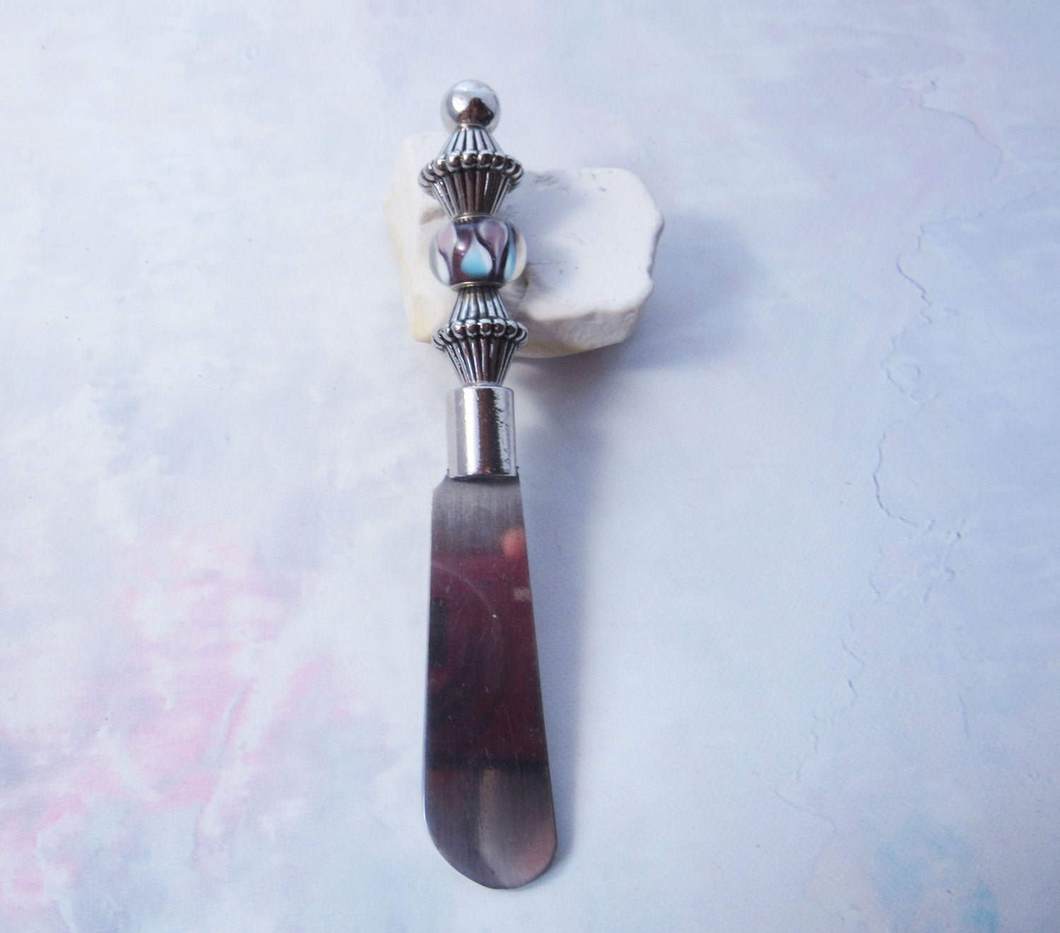 Dip Spreader Knife with Glass Beads Handle, perfect for cheese serving and modern wedding events.