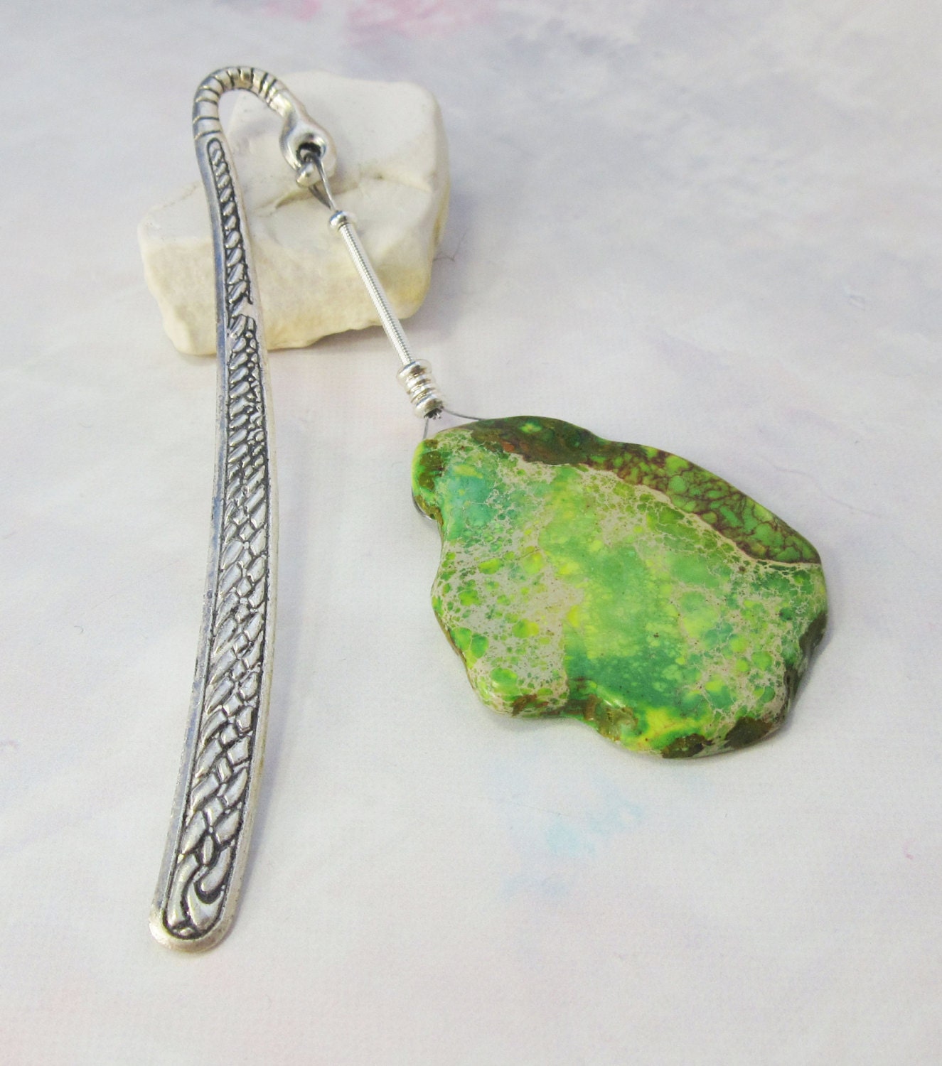 Decorative Green Impression Jasper Metal Bookmark, featuring a beautifully carved silver spine and a green jasper stone, perfect book gift for readers.