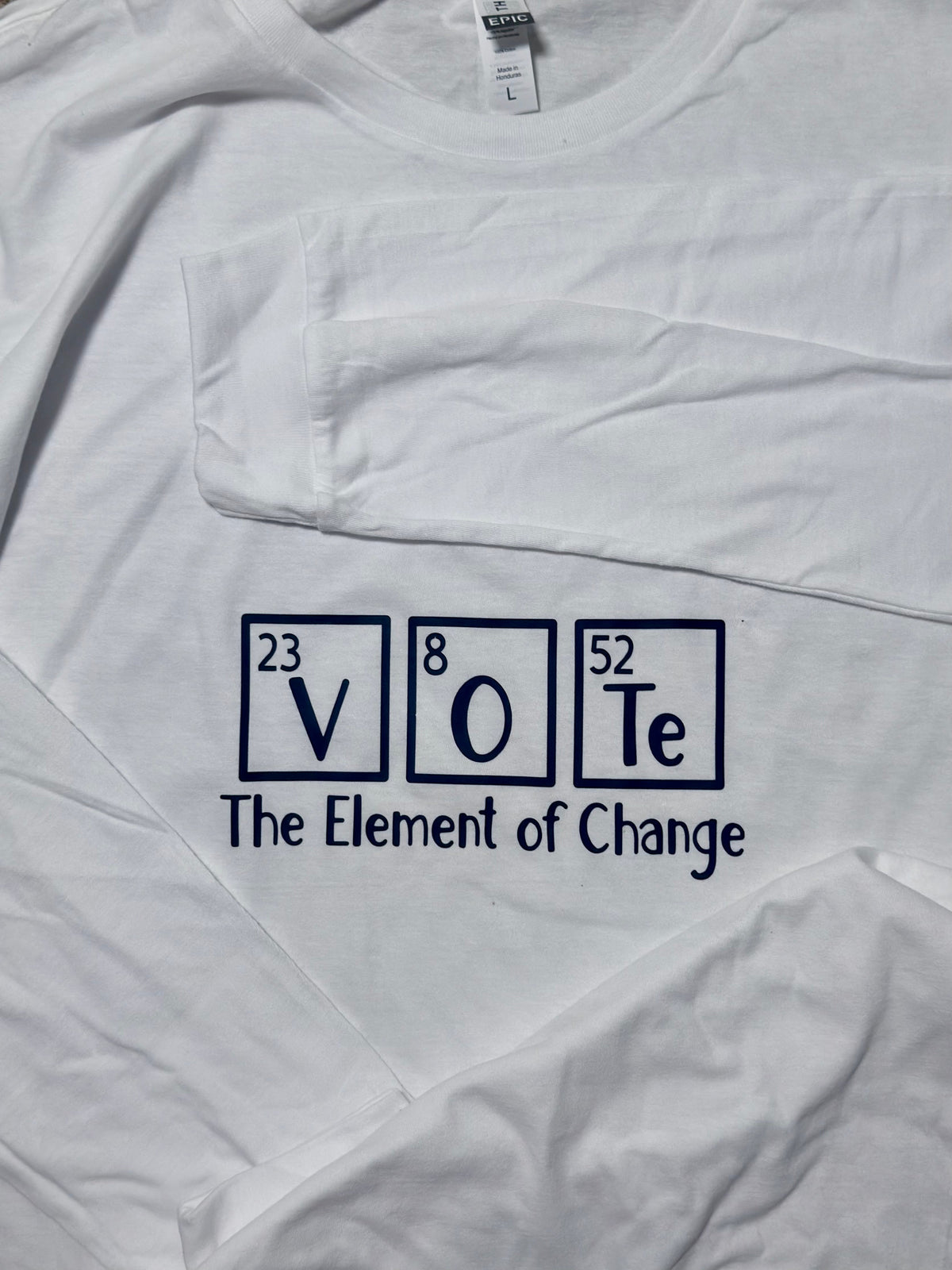 VOTE The Element of Change in Periodic Table form, long-sleeve t-shirt, Unisex L,