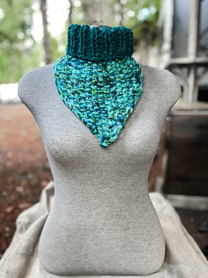 Chunky hand-dyed merino bandana cowl