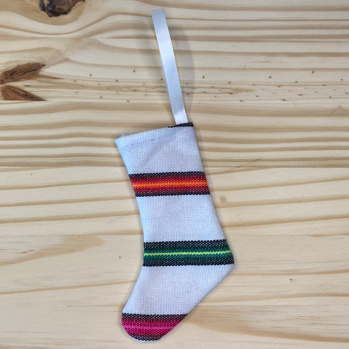 Aguayo mini-stocking ornaments - white