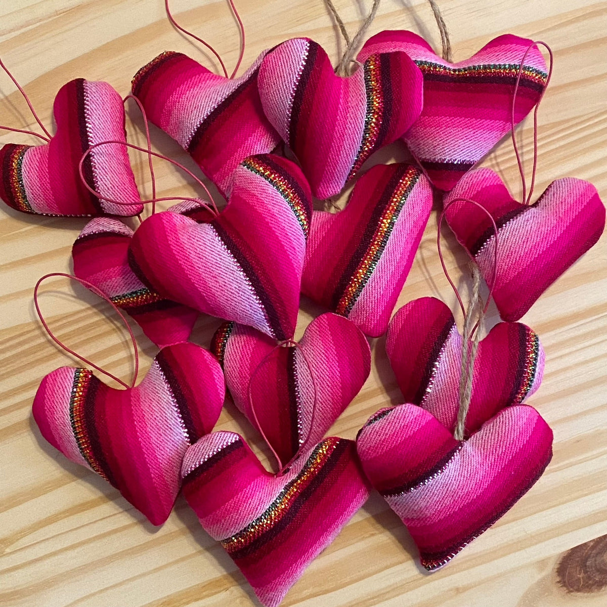 Aguayo Heart Ornaments - pink