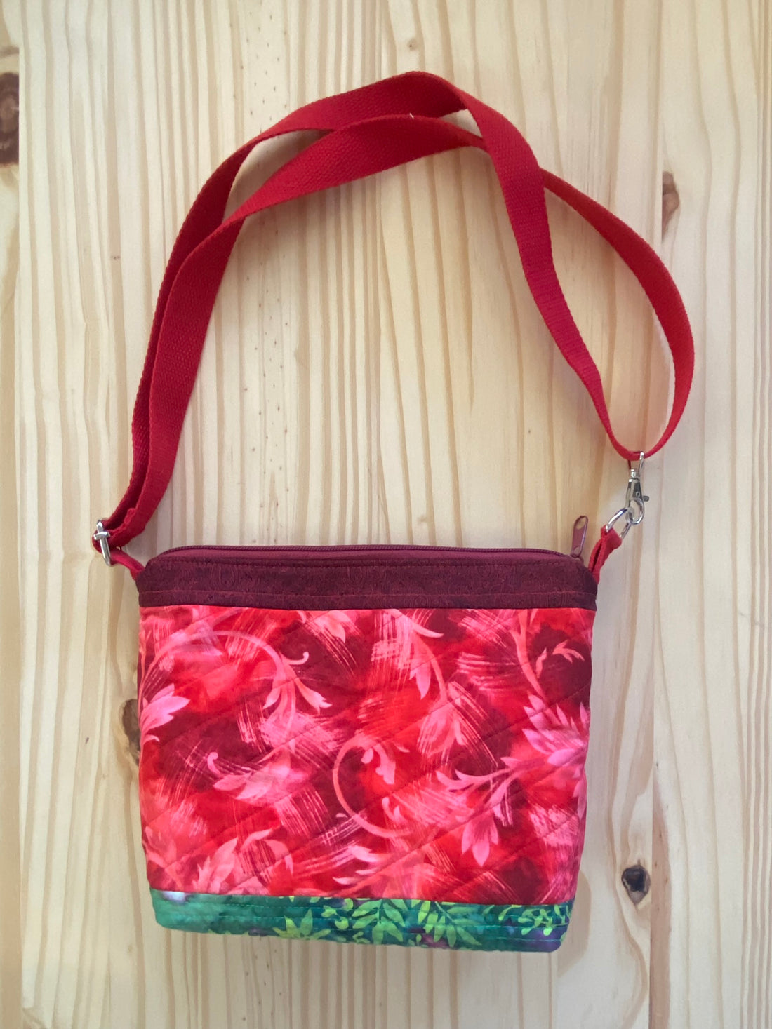Quilted bird purse - red