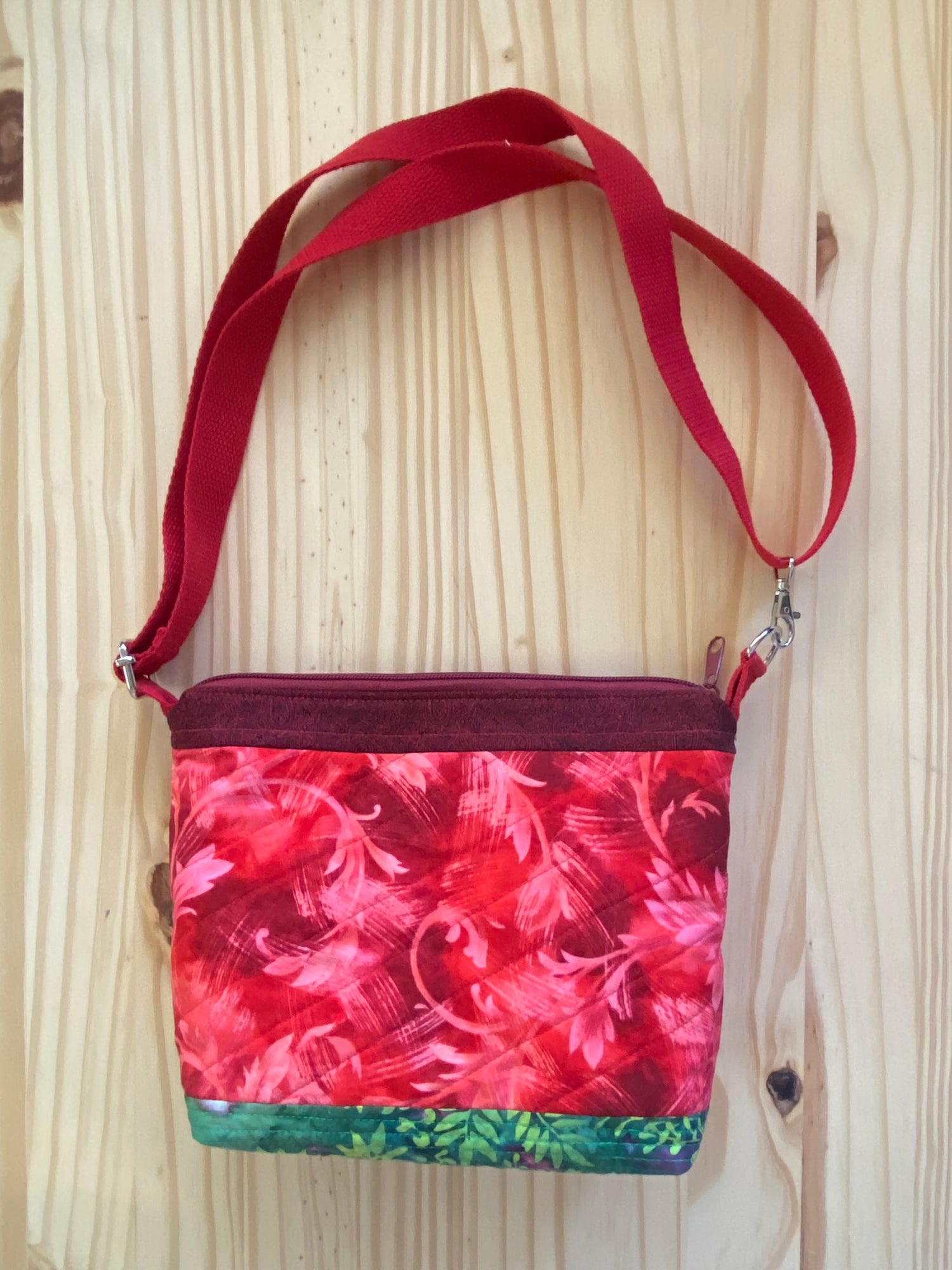 Quilted bird purse - red