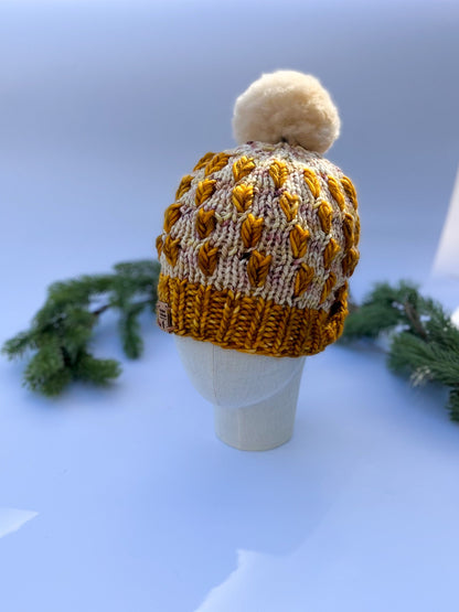 Leaf pattern chunky beanie