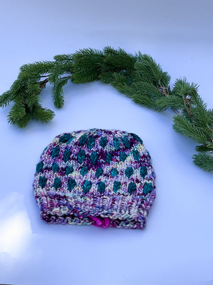 Leaf pattern chunky beanie
