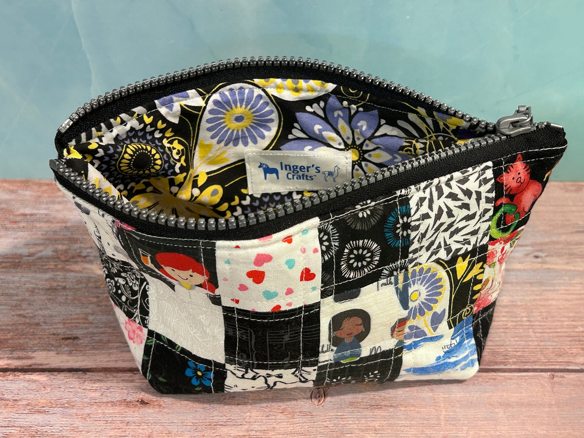 Scrappy patchwork zippered bag -  small black and white