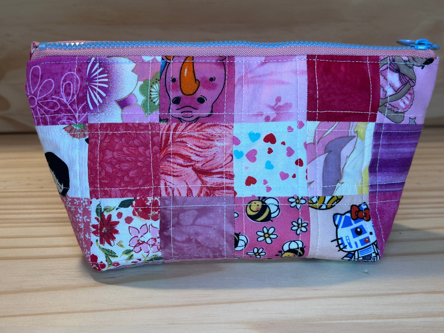 Scrappy patchwork zippered bag -  small pink