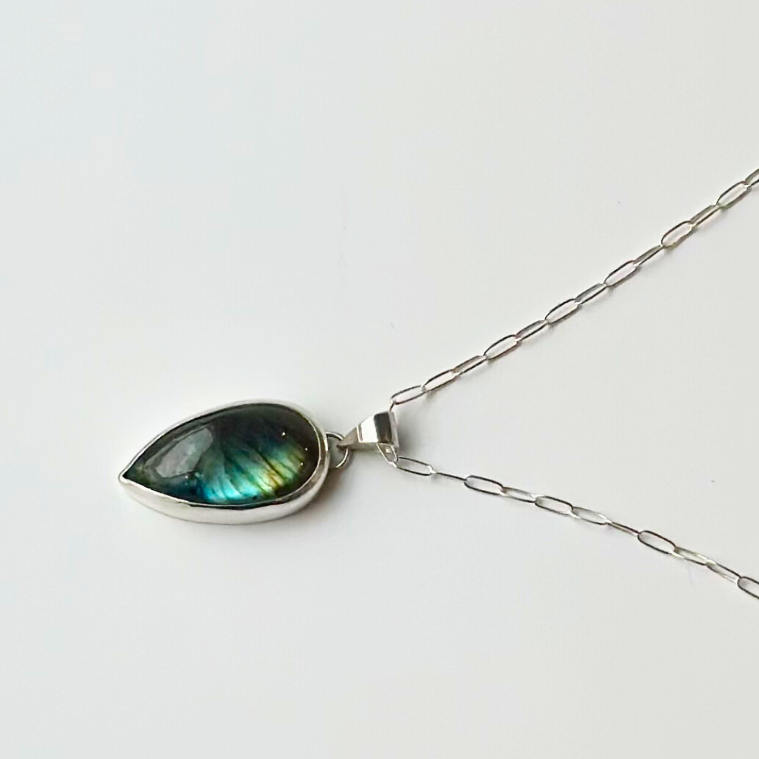 Sterling Silver &amp; Labradorite Necklace