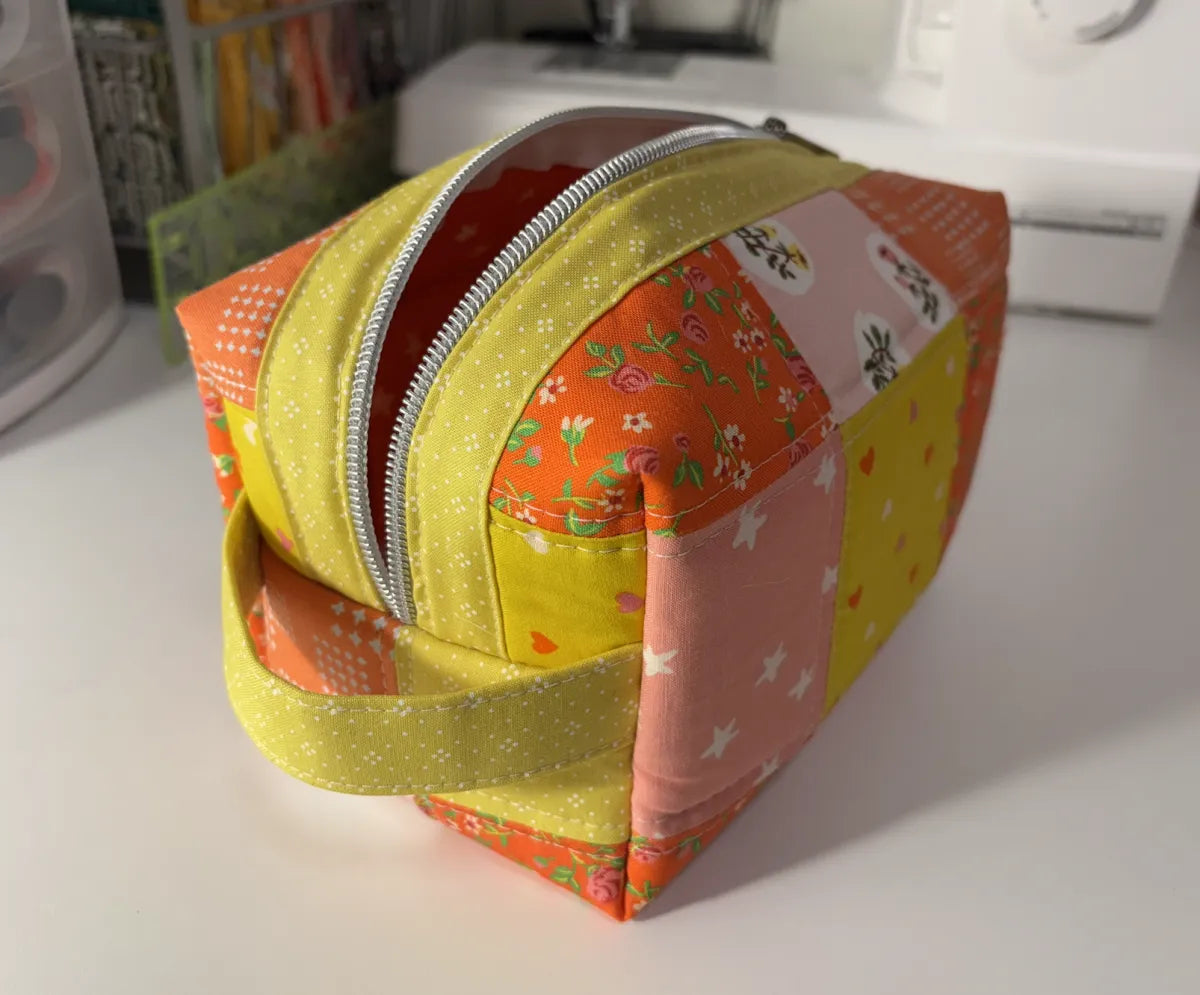 Large Boxy Zipper Bag for Travel