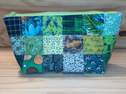 Scrappy patchwork zippered back -  large green