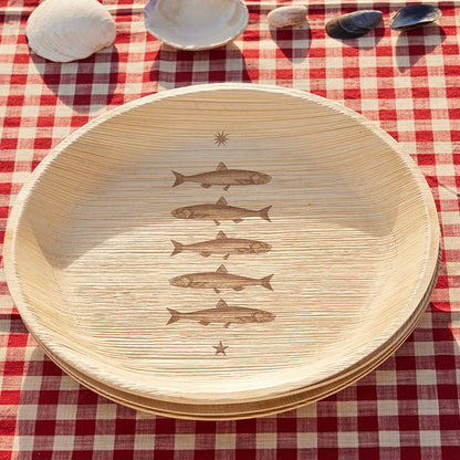 maaterra compostable palm leaf plate with stacked fish design