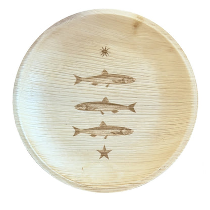 maaterra compostable palm leaf plate with stacked fish design