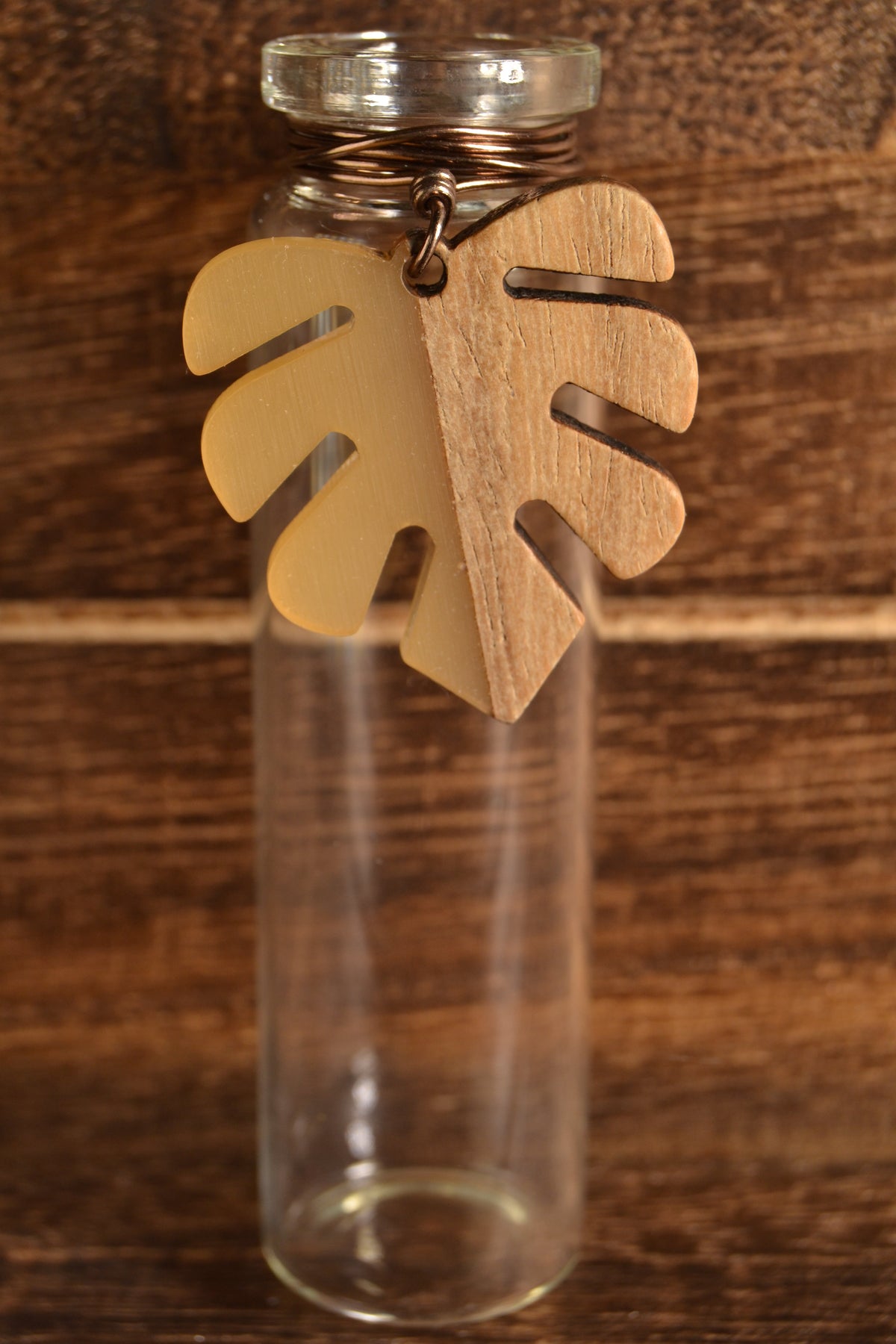 Magnetic Prop Station - Monstera