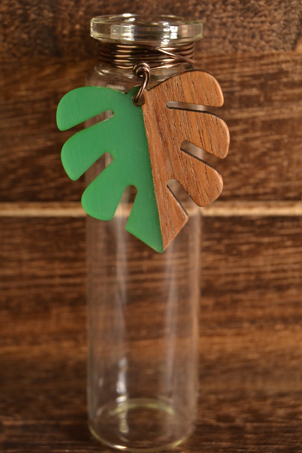 Magnetic Prop Station - Monstera