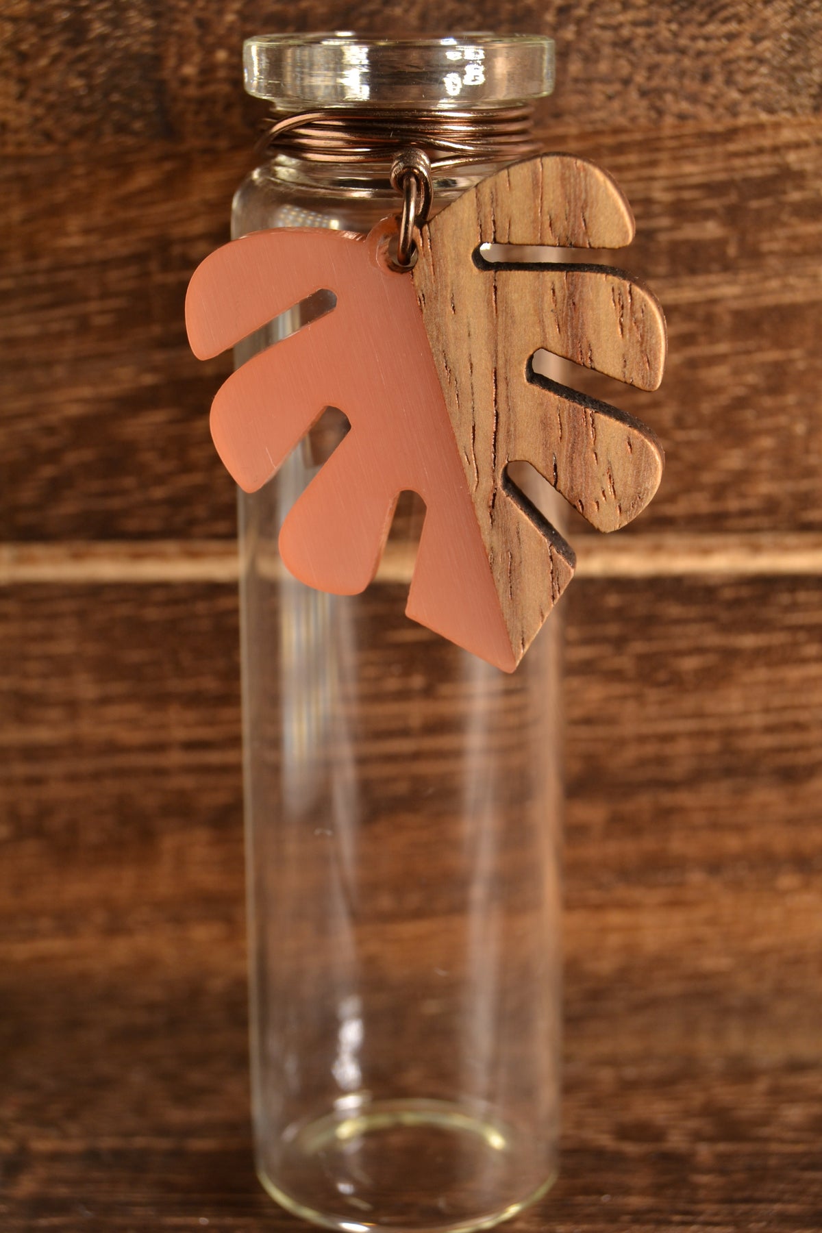 Magnetic Prop Station - Monstera