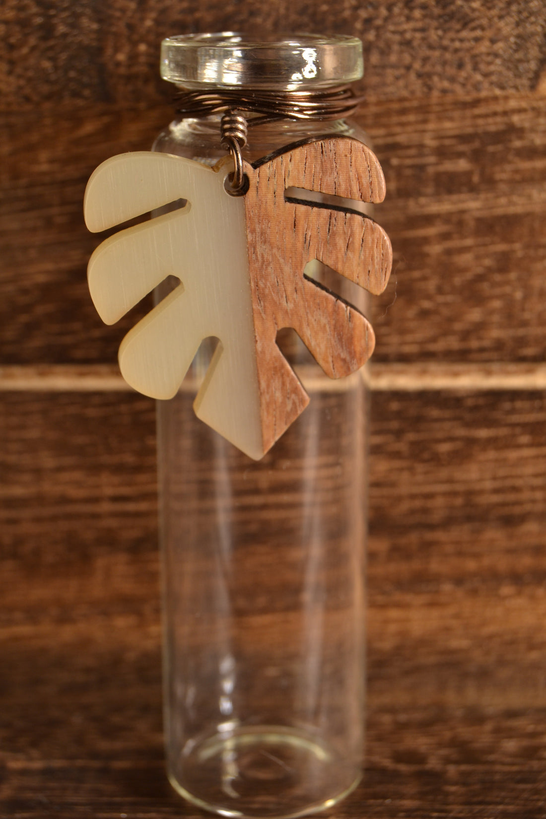 Magnetic Prop Station - Monstera