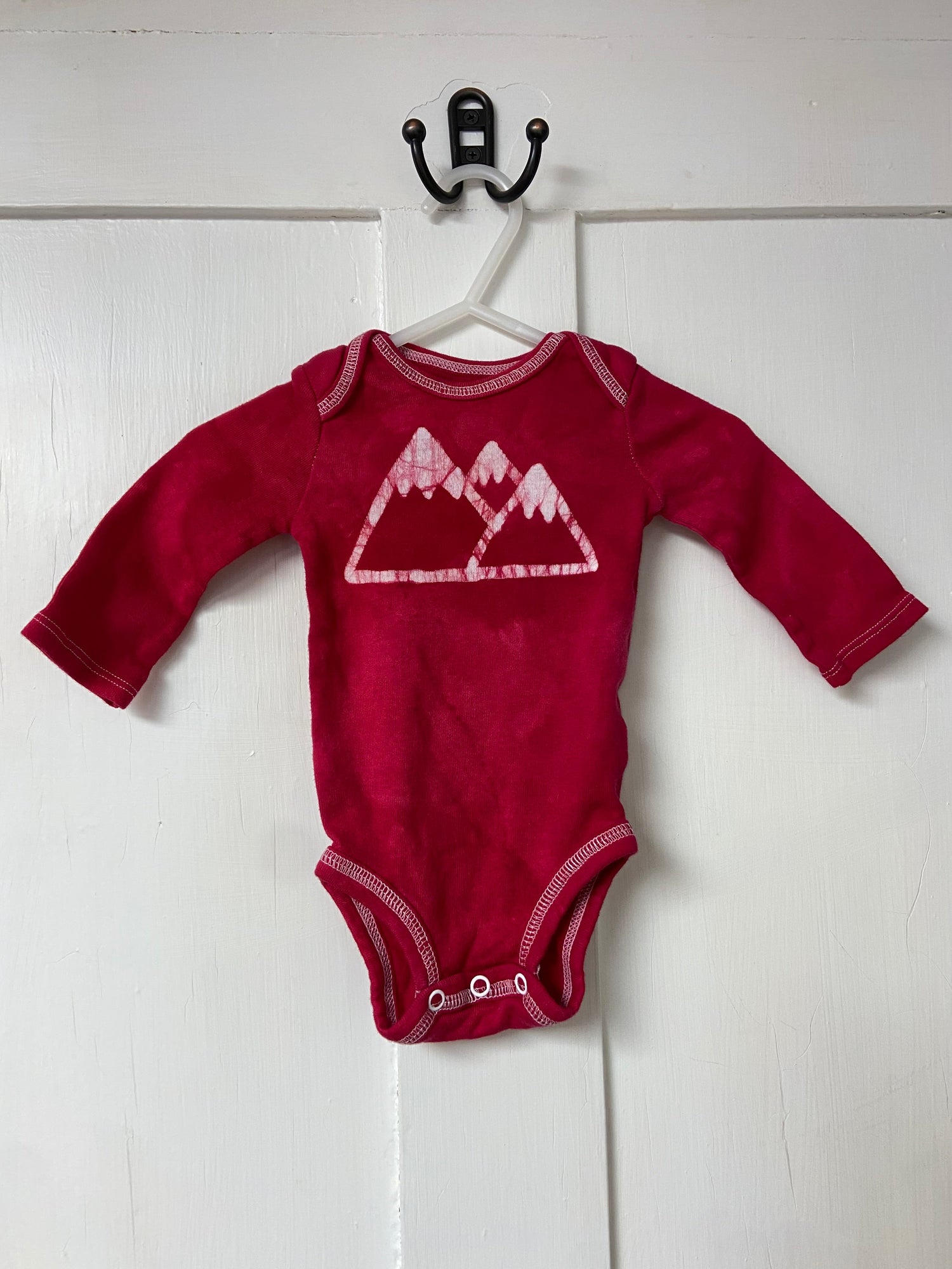 Mountain Baby Bodysuit, Long Sleeves