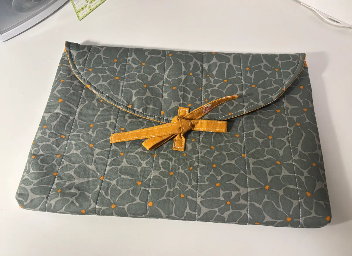 Quilted Laptop Case with Tie Close