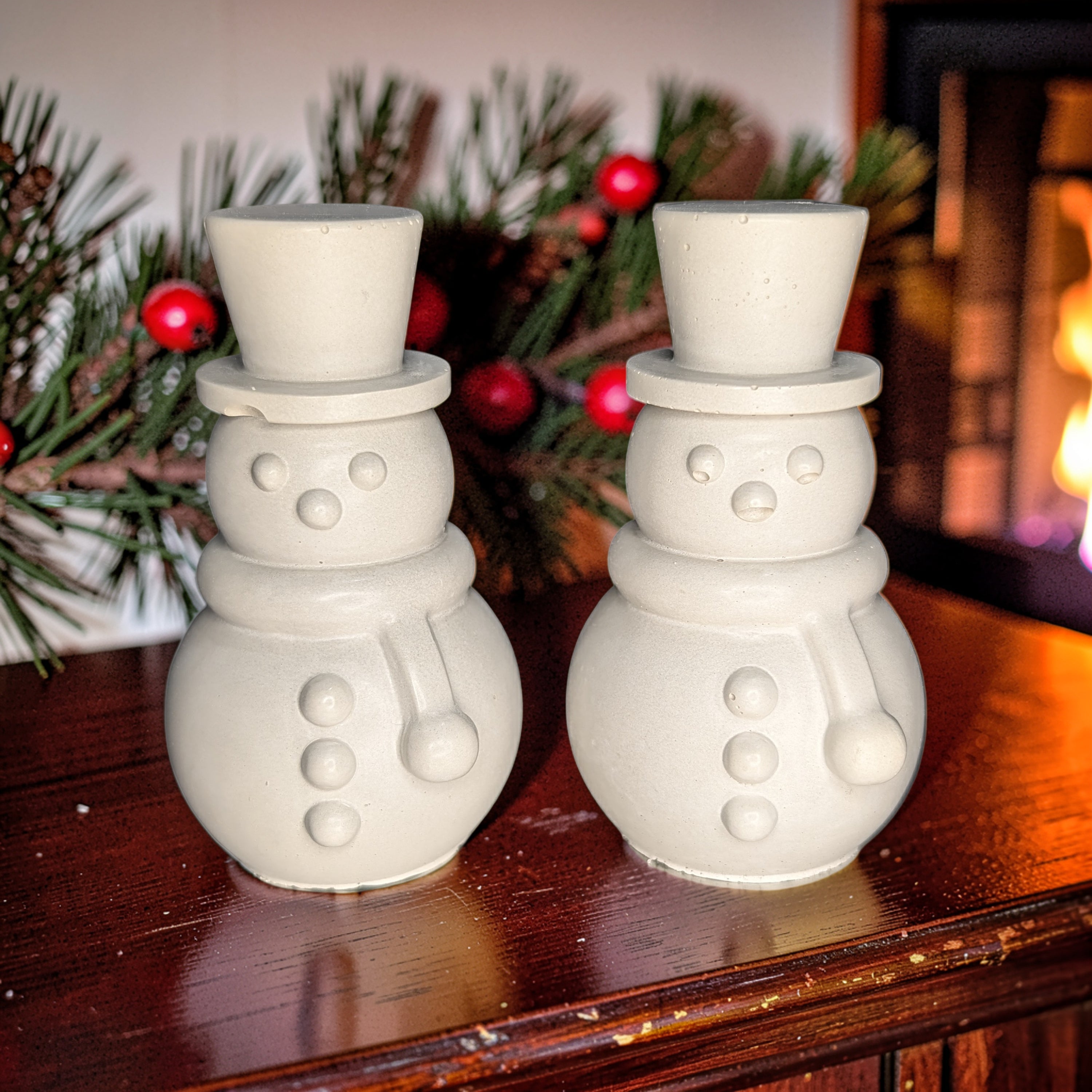Mini Concrete Snowman Figurine, Paint Your Own Winter DIY Craft, Modern Tiered Tray Decor, Minimalist Holiday Mantel Shelf Accent, Set of 1 or 2