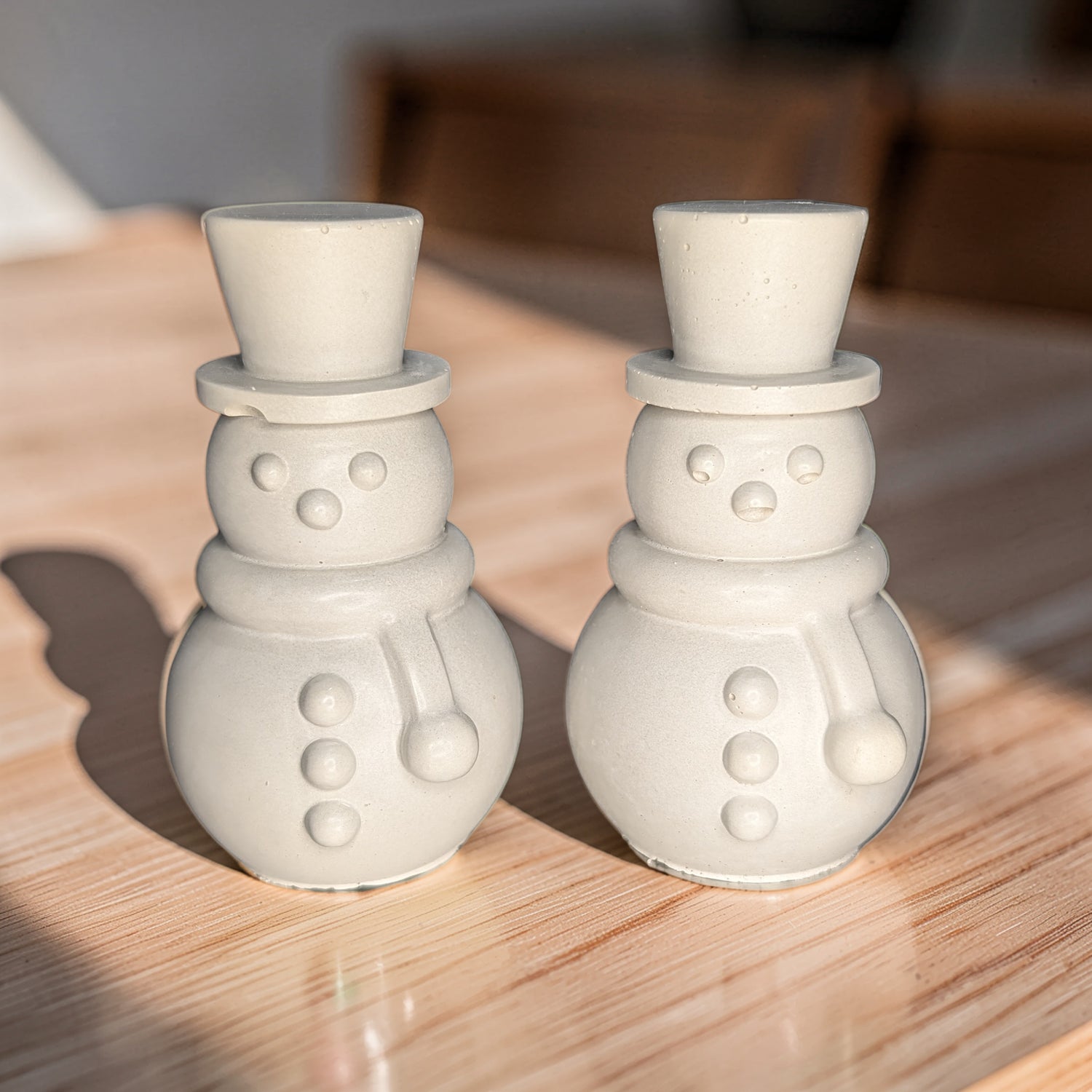 Mini Concrete Snowman Figurine, Paint Your Own Winter DIY Craft, Modern Tiered Tray Decor, Minimalist Holiday Mantel Shelf Accent, Set of 1 or 2