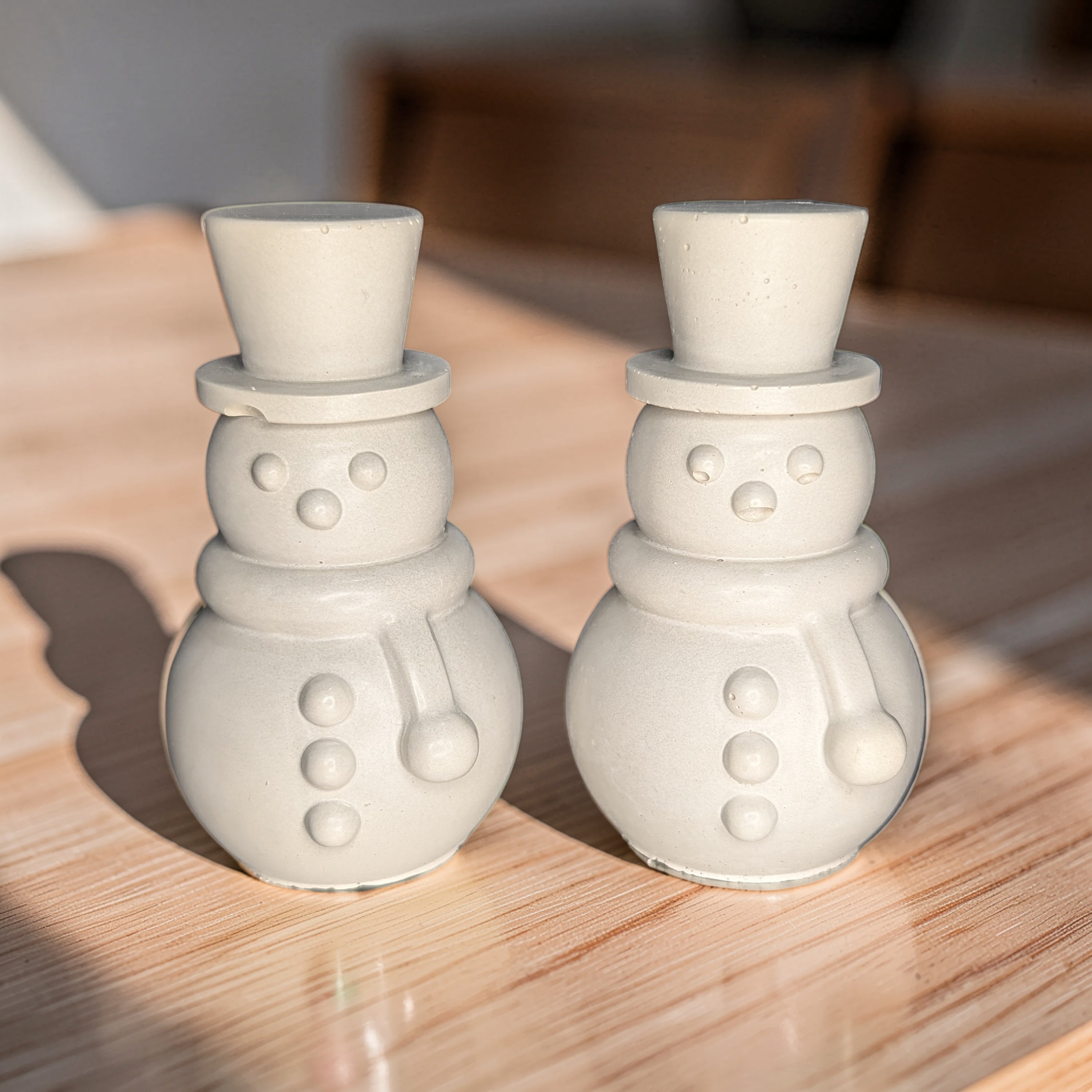 Mini Concrete Snowman Figurine, Paint Your Own Winter DIY Craft, Modern Tiered Tray Decor, Minimalist Holiday Mantel Shelf Accent, Set of 1 or 2
