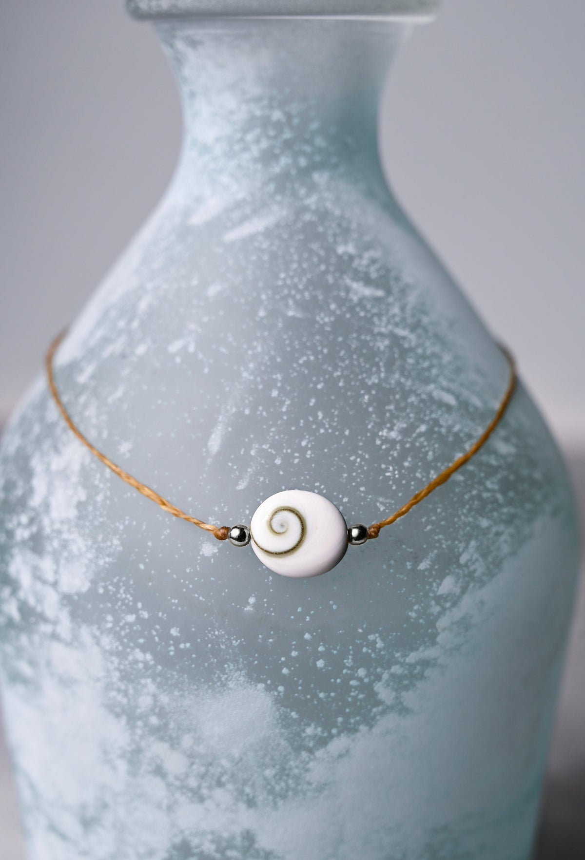 Rare Shiva Eye Shell and Gold Choker Necklace for Women, Handmade Jewelry, Boho Choker, Summer Jewelry, Beach Choker