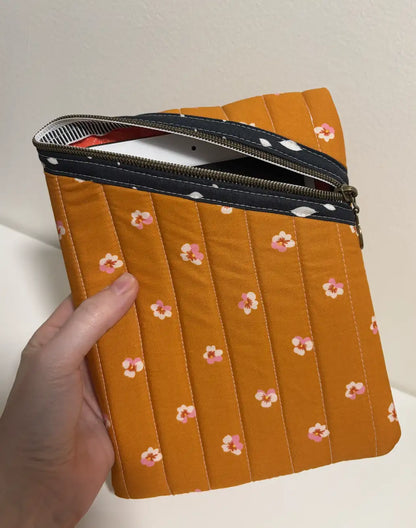 Quilted Diagonal Zip Tablet Sleeve