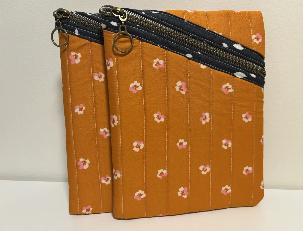 Quilted Diagonal Zip Tablet Sleeve
