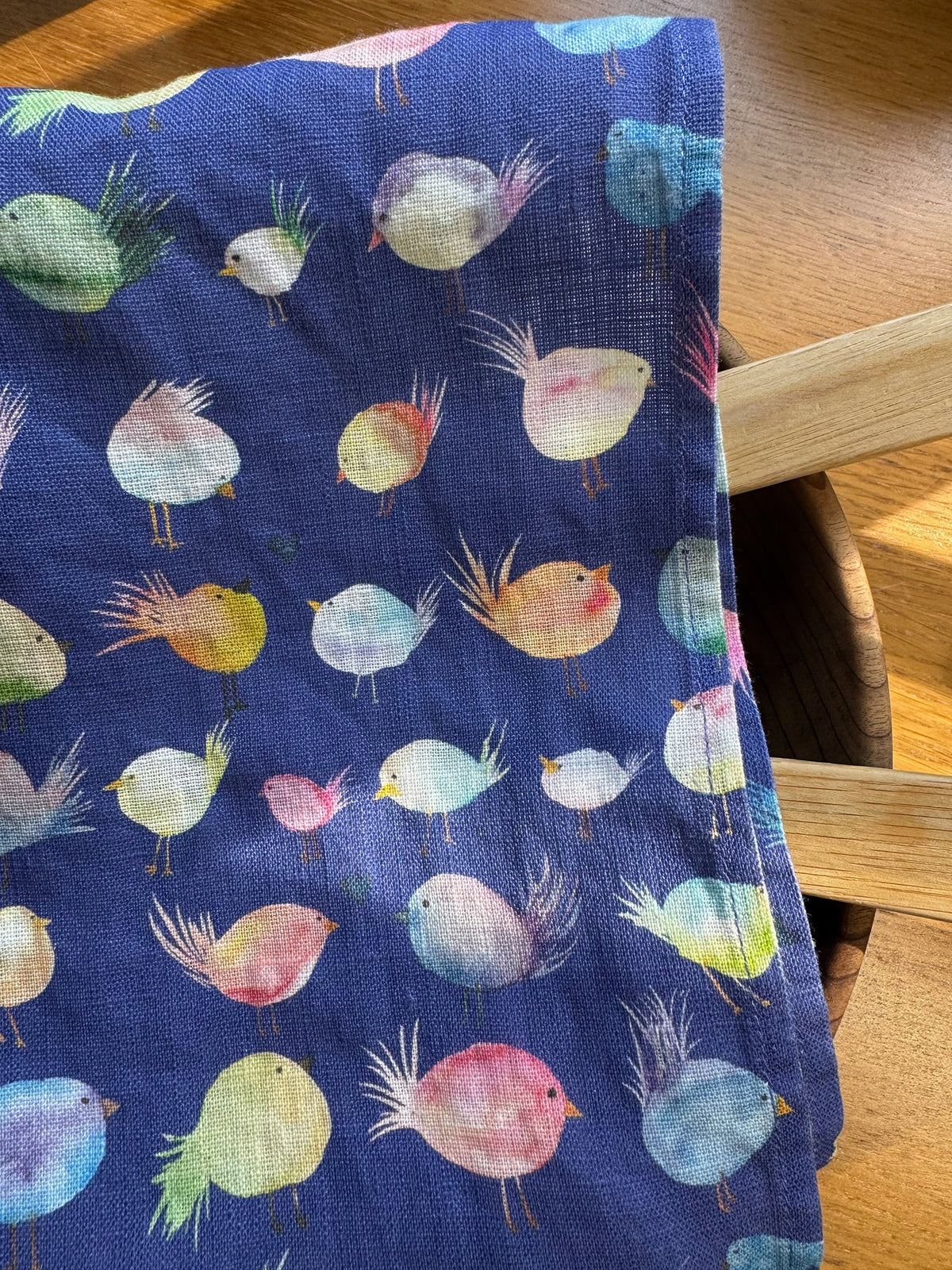 floofy birds linen tea towel