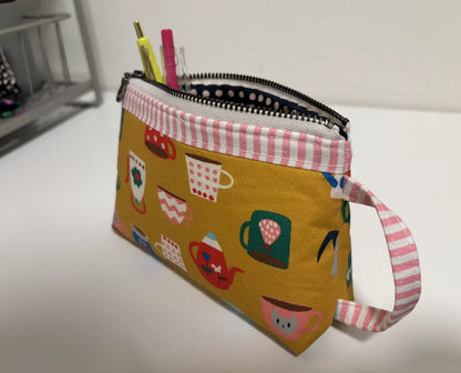 Small Zipper Pouch for Makeup or Travel